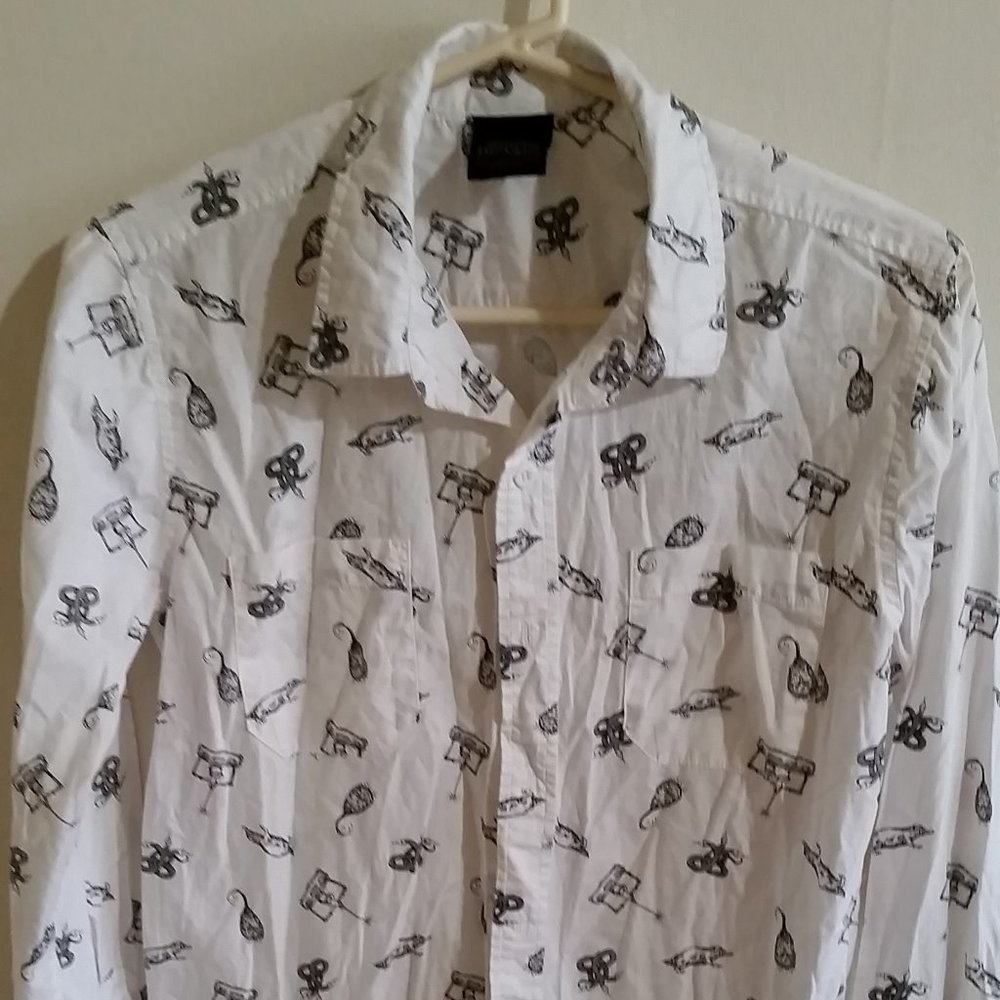 Hot Topic Button Down Shirt